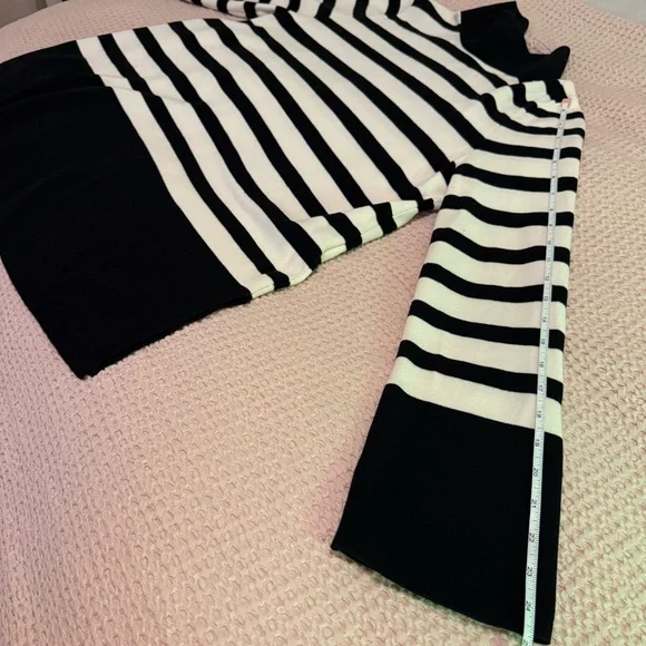 COS OVERSIZED STRIPED TURTLENECK SWEATER BLACK CREAM 100% COTTON MINIMALIST KNIT - Picture 6 of 10